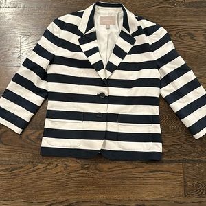Banana Republic nautical blazer jacket. Cute 3/4 sleeves with navy buttons.